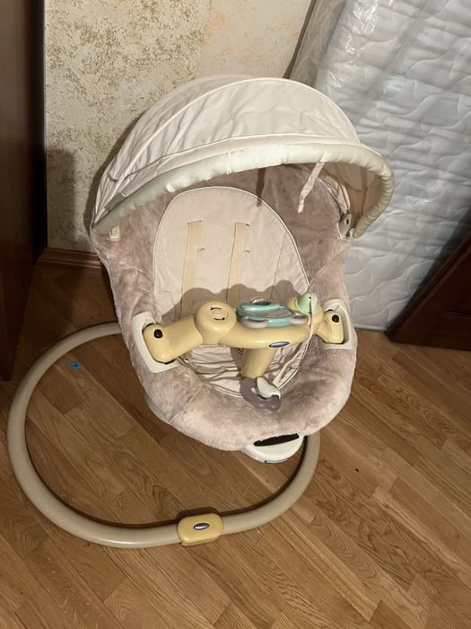 Колисковий центр Graco, гойдалка, колиска.