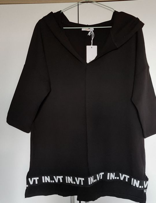 Bluza czarna z napisami