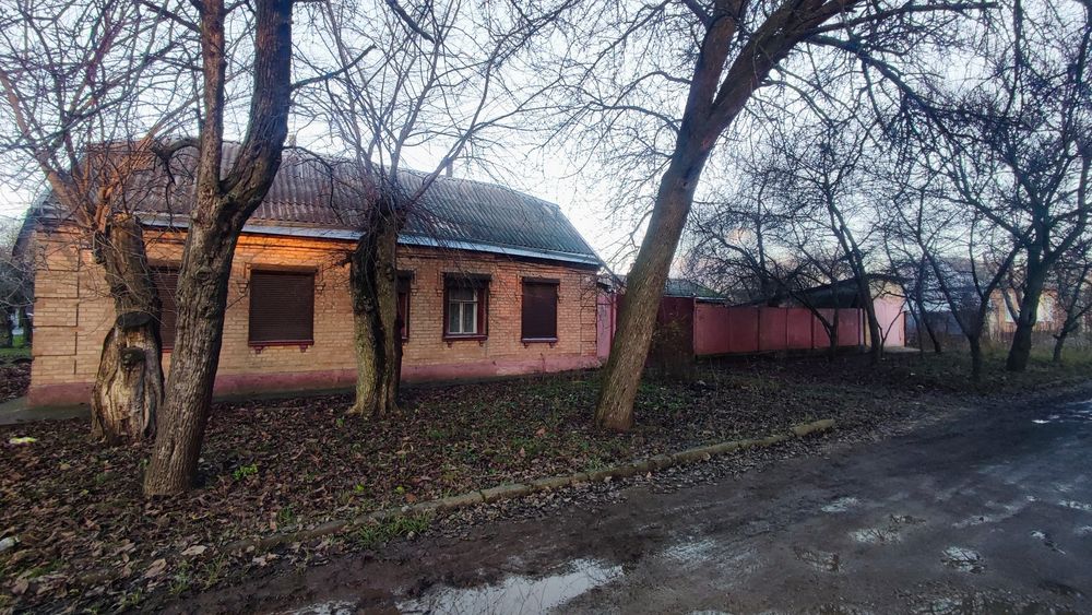 Продаємо будинок, Некрасівка - 10 соток землі під забудову