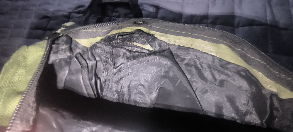 Torebka listonoszka z wadą