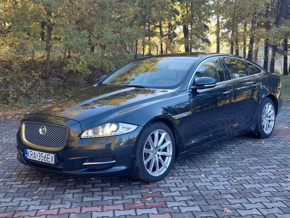 Jaguar XJ