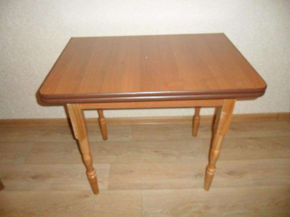 Стол кухонный, раскладной, табуреты