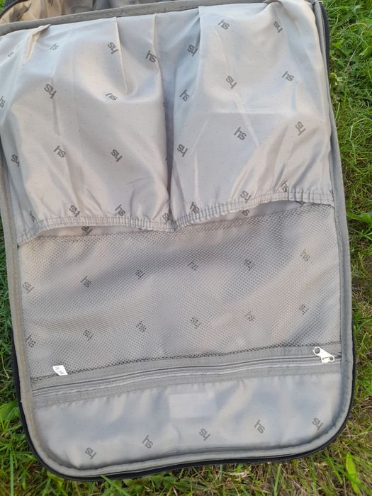 Walizka torba na kółkach z rączką