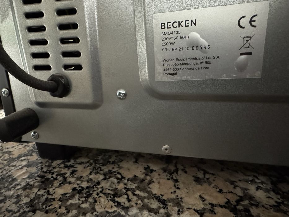 Forno 30l a funcionar a 100%