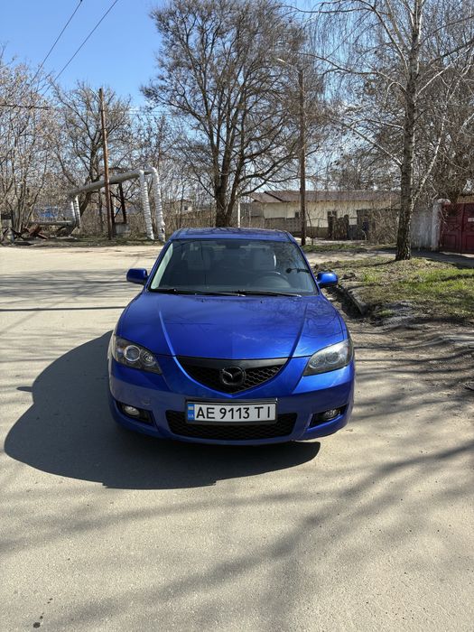 Продам Mazda 3 1.6л
