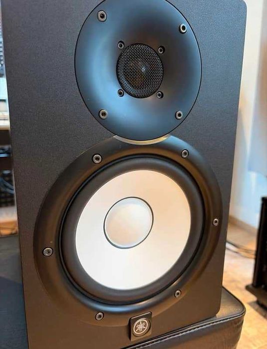 Yamaha HS7 - Colunas Monitores de Estudio (PAR)