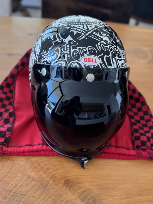 Capacete Bell Original + Luvas – Excelente Estado