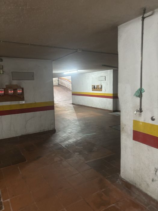 Garagem box Massamá Norte