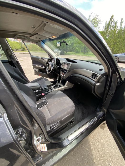 Продам Subaru Forester ,2 л дизель