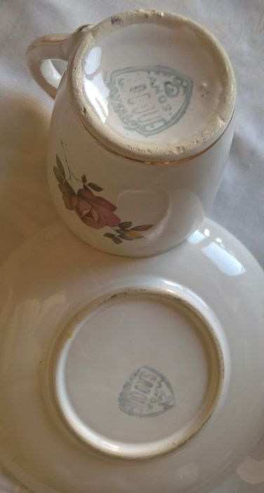 serviço de café da marca S. Roque