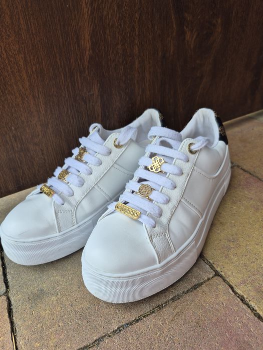 Buty Guess rozmiar 38