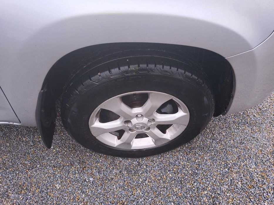 Toyota Inglês 2010-4.000€