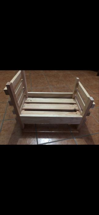 Cama em madeira para gato ou cão