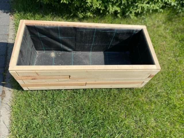 Drewniane donice ogrodowe