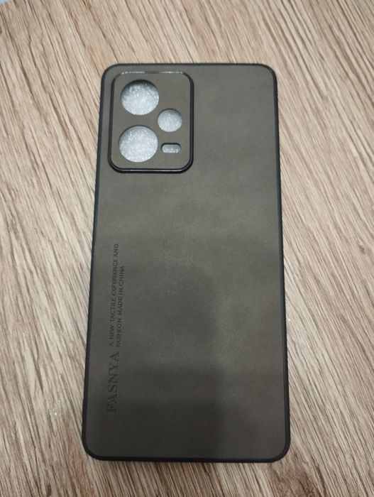 Чохол на телефон Редмі.