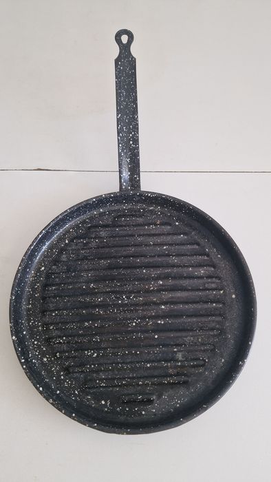 Frigideira / grelhador preto