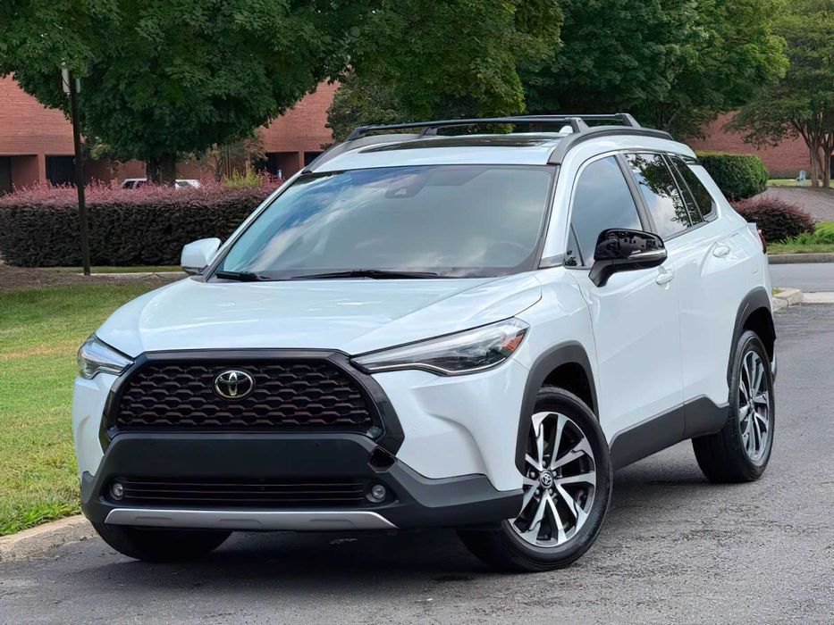 Toyota Corolla Cross XLE      2022