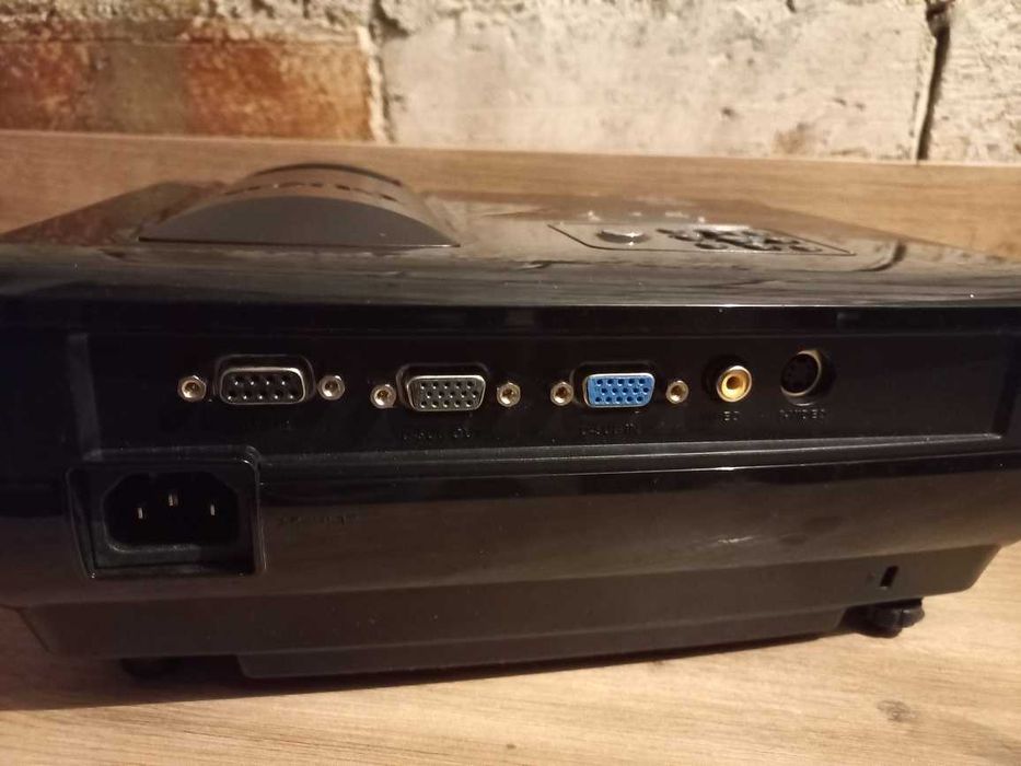 Projektor multimedialny BENQ MP512