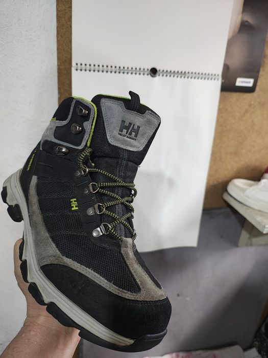 Buty trekkingowe Helly Hansen na membranie Waterproof. Rozmiar 42.5