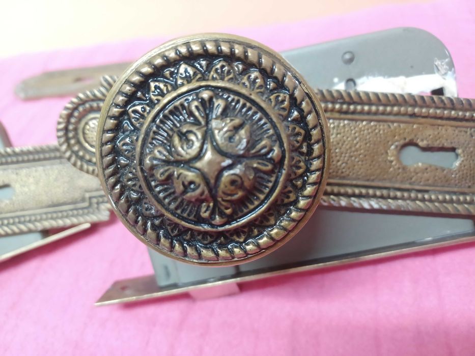 Puxadores em latão com fechadura (4unidades)