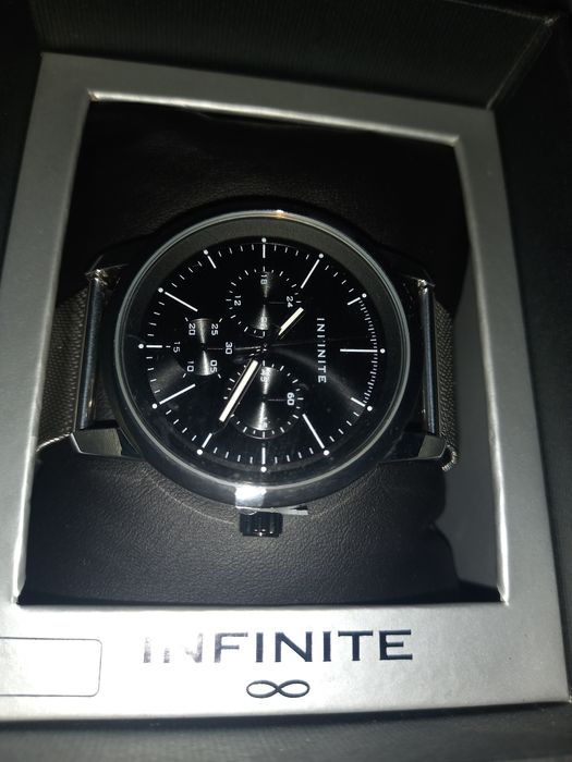 Infinite  zegarek