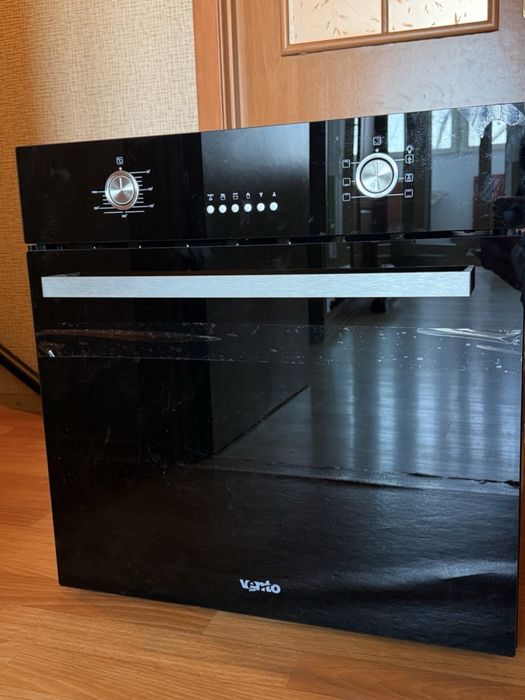 Вбудована духова шафа Venta London