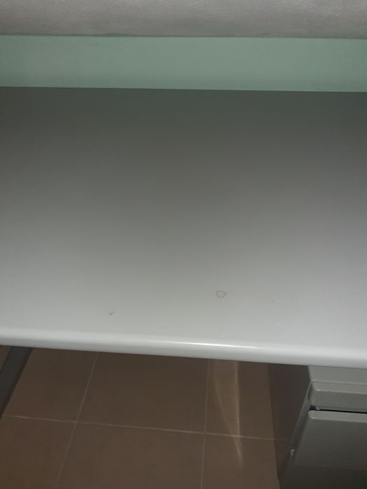 Nova BAIXA DE PREÇO! Secretária de metal com 2 gavetas