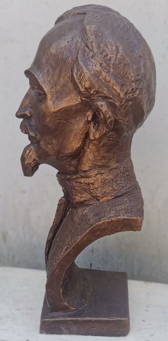Великий бюст Дзержинского