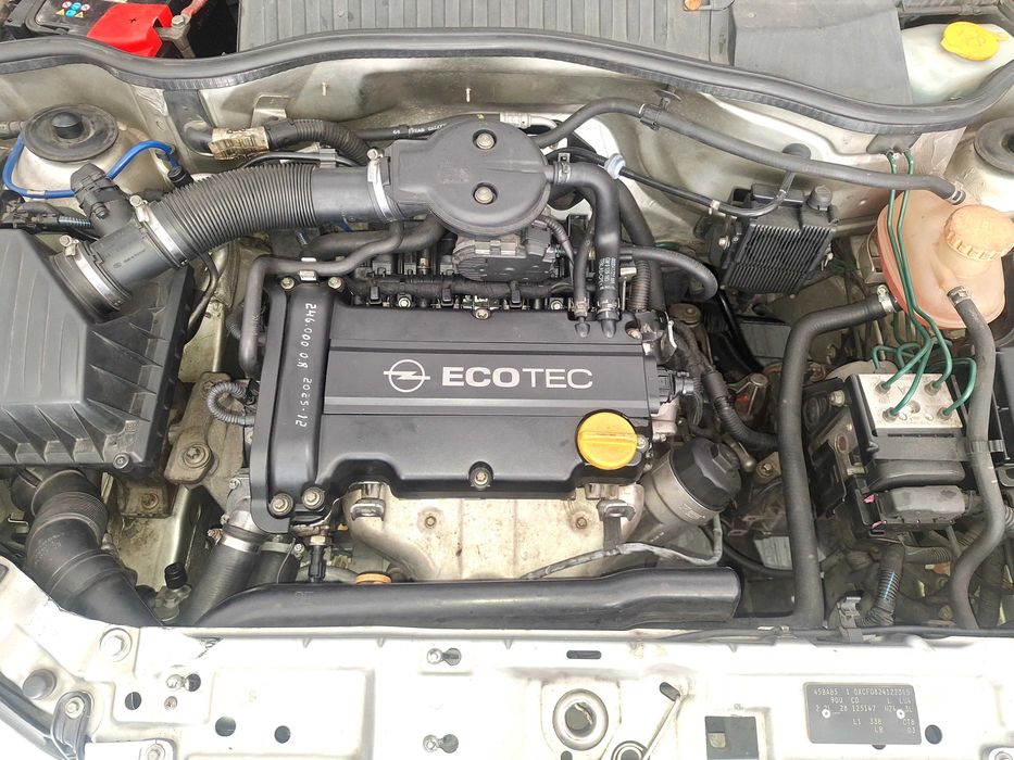 Opel corsa 1.2 16v