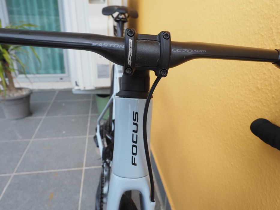 Bicicleta estrada Izalko Max 8.6
