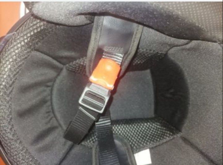 Стильный мотошлем RIDE / STRENGTH – лёгкий, удобный