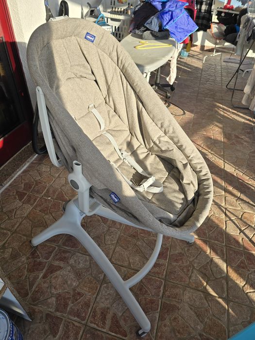 Baby hug como novo, muito muito pouco usado