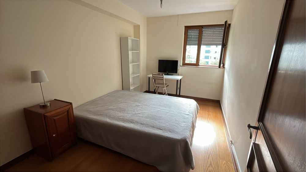 Estudantes ou docentes- Alugo quarto na Boavista/Serralves