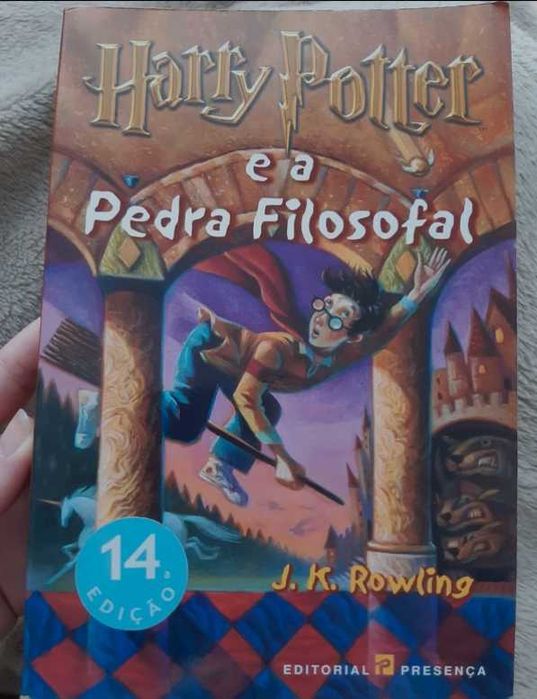 Livro Harry Potter e a Pedra Filosofal