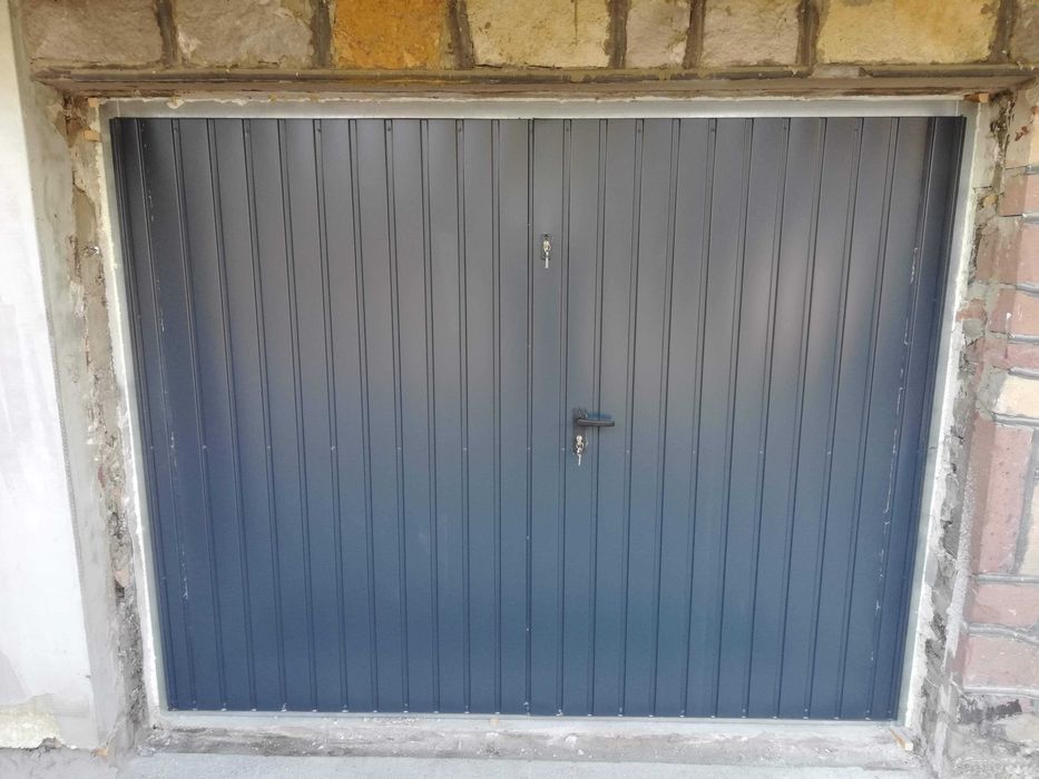 Brama garażowa dwuskrzydłowa 260x215 cm antracyt, brąz NA WYMIAR