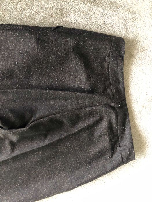 Calças castanhas com pintas beges Mango