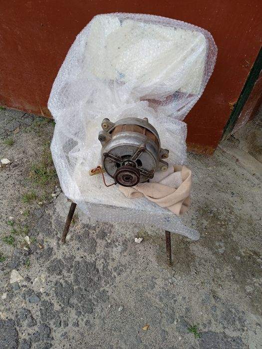 Двигун до пральної машинки