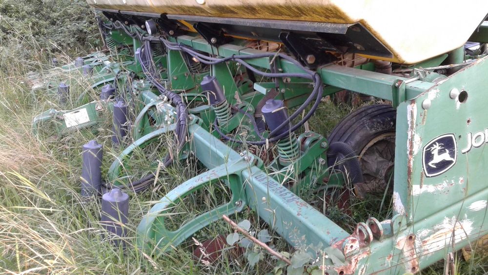 john deere 2126 сівалка просапна  ноутіл notil