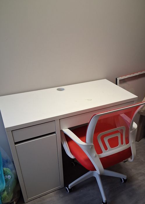 Zestaw biurko i krzeslo