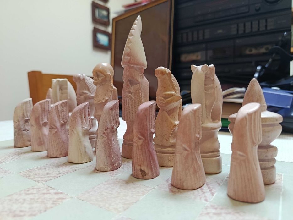 Tabuleiro + Peças Xadrez feitas em Pedra Sabão