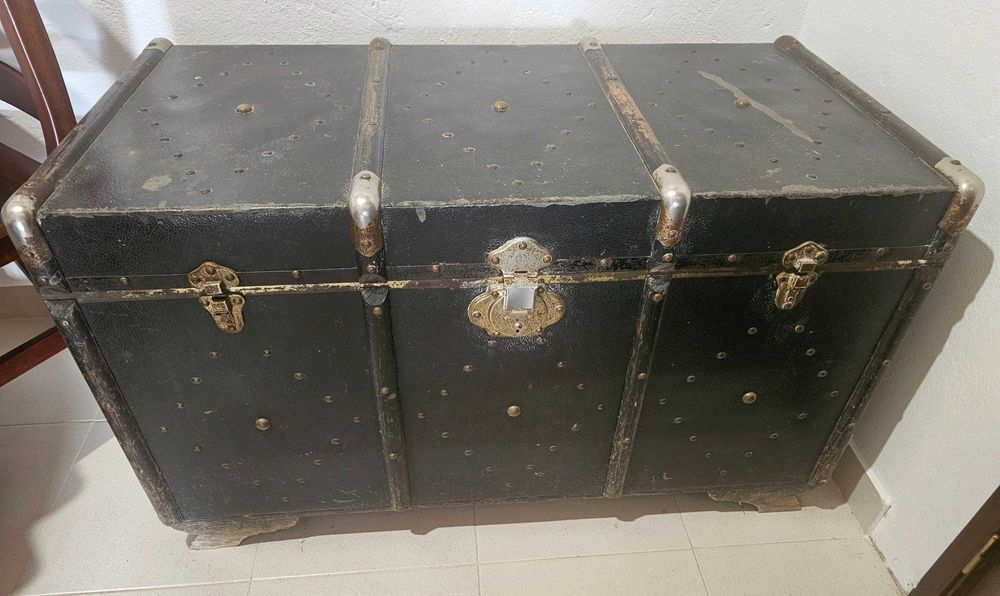 Arca vintage em boas condições