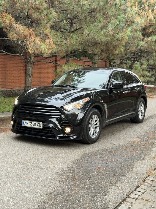 Infiniti QX70 2016 Год
