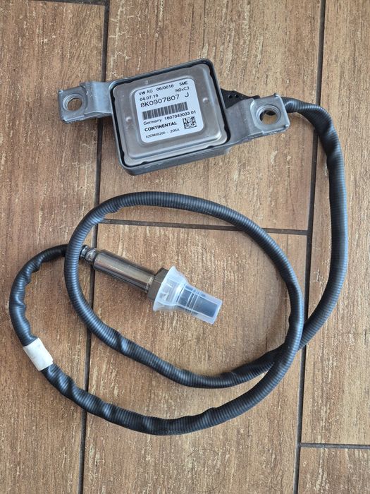 Oryginalny Czujnik Sonda NOx Audi VW 2.0 TDI 8K0907807J Continental