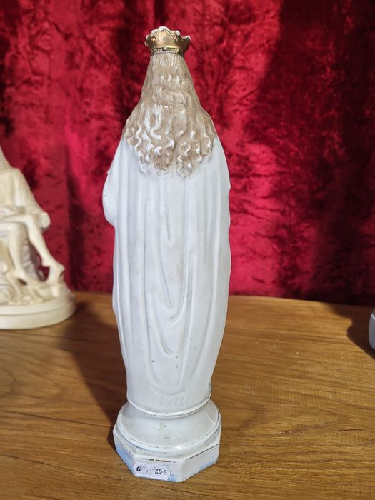 Biskwit Maryja Królowa stara figurka Matki Bożej