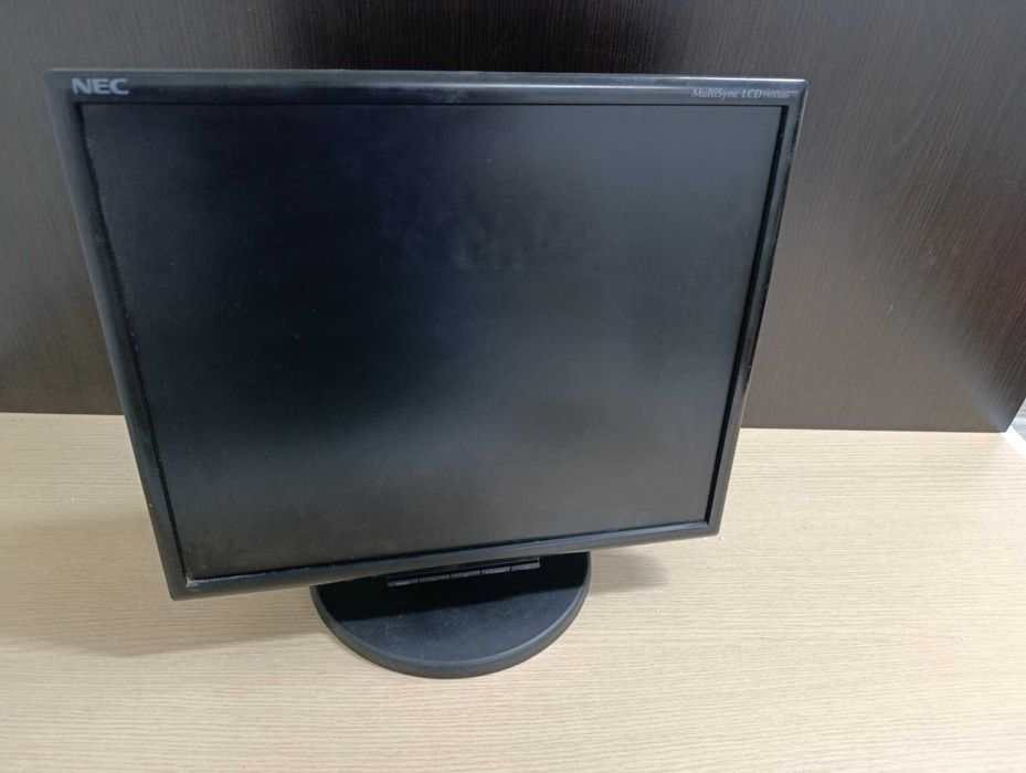Продам монітор 19" NEC MultiSync LCD195VXM з динаміками