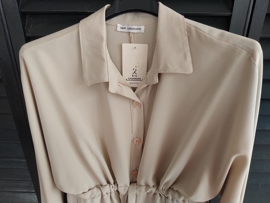 Blusa/Camisa Bege com detalhe franzido na Cintura - New Collection - Tamanho Único - Nova!