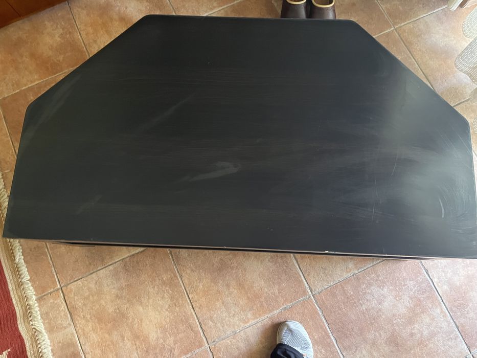 Mesa de canto em preto