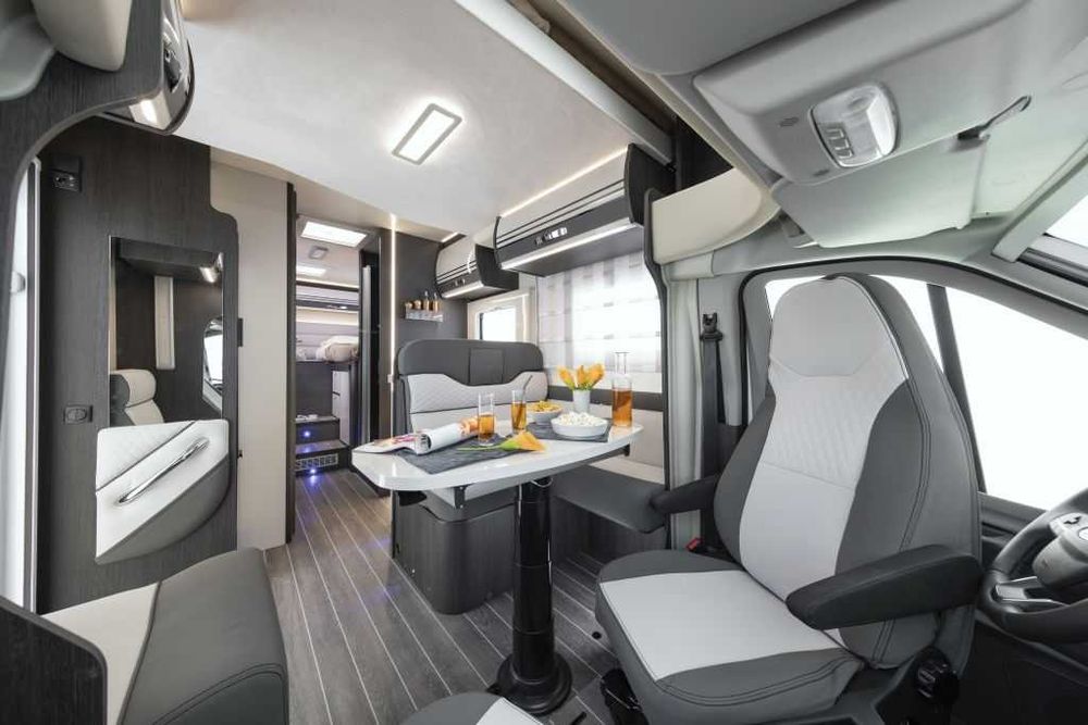 Nowy Kamper Wynajem 2025 FORD  Automat 6 osób | Bez limitu km | Kronos Wolna majówka