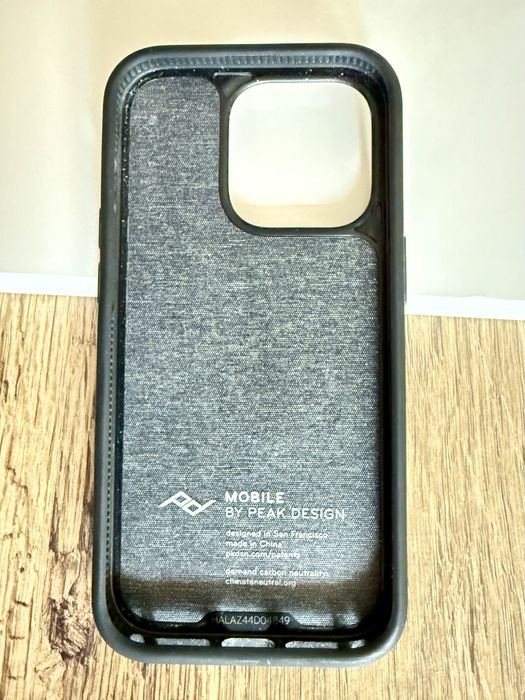 Etui Peak Design Everyday Case do iPhone 14 Pro.