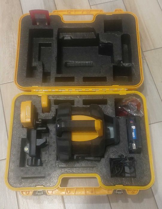 Niwelator Nivel System NL400 + Statyw + Łata